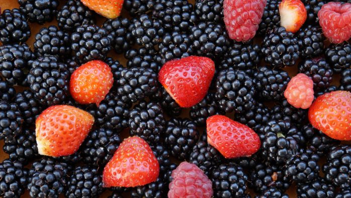 Which foods are best for skin blackcurrants strawberries