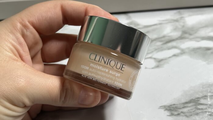 How to use Clinique Moisture Surge 