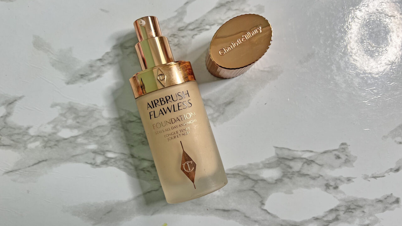 Charlotte Tilbury Airbrush Flawless foundation review - mamabella